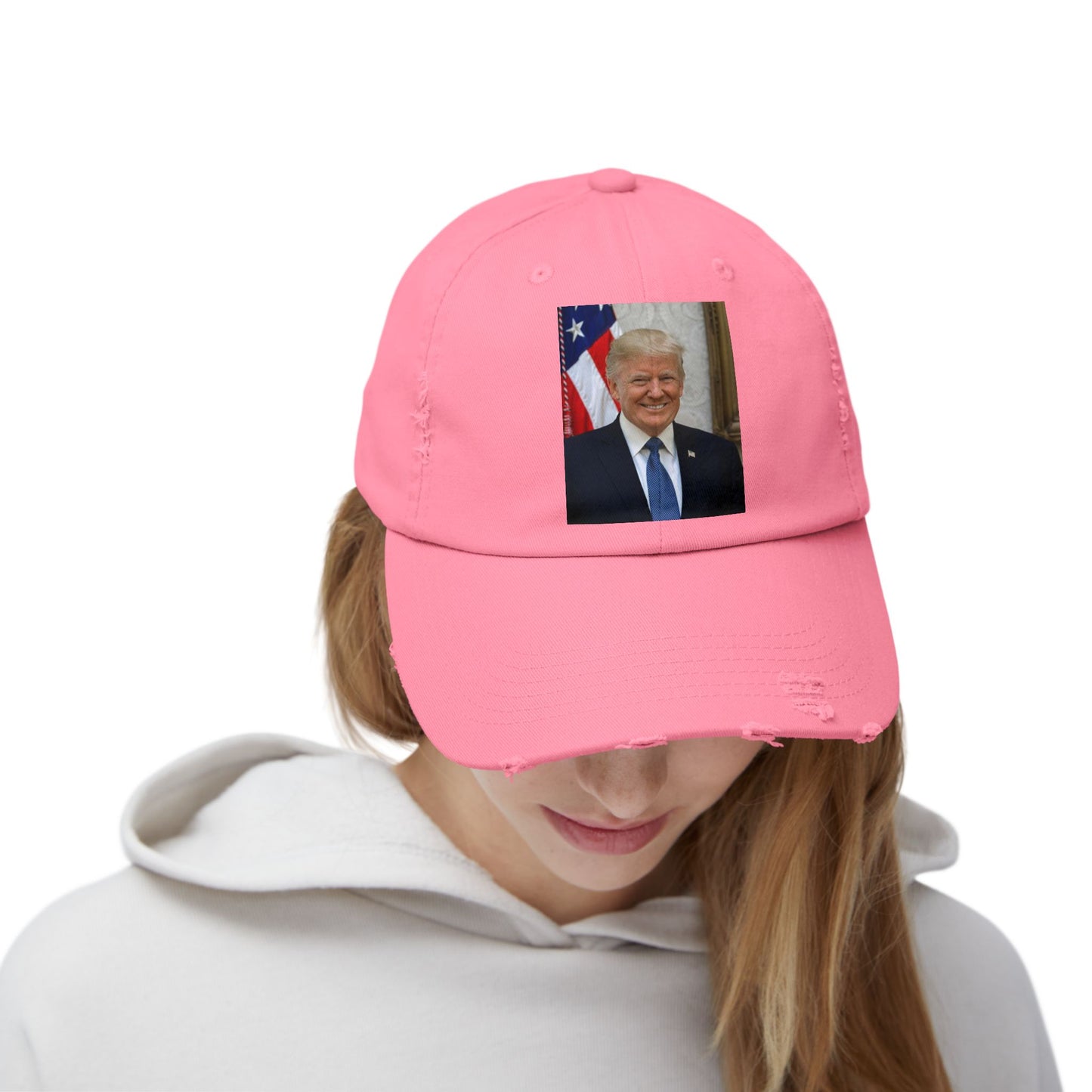 Gorra desgastada del presidente J. Trump
