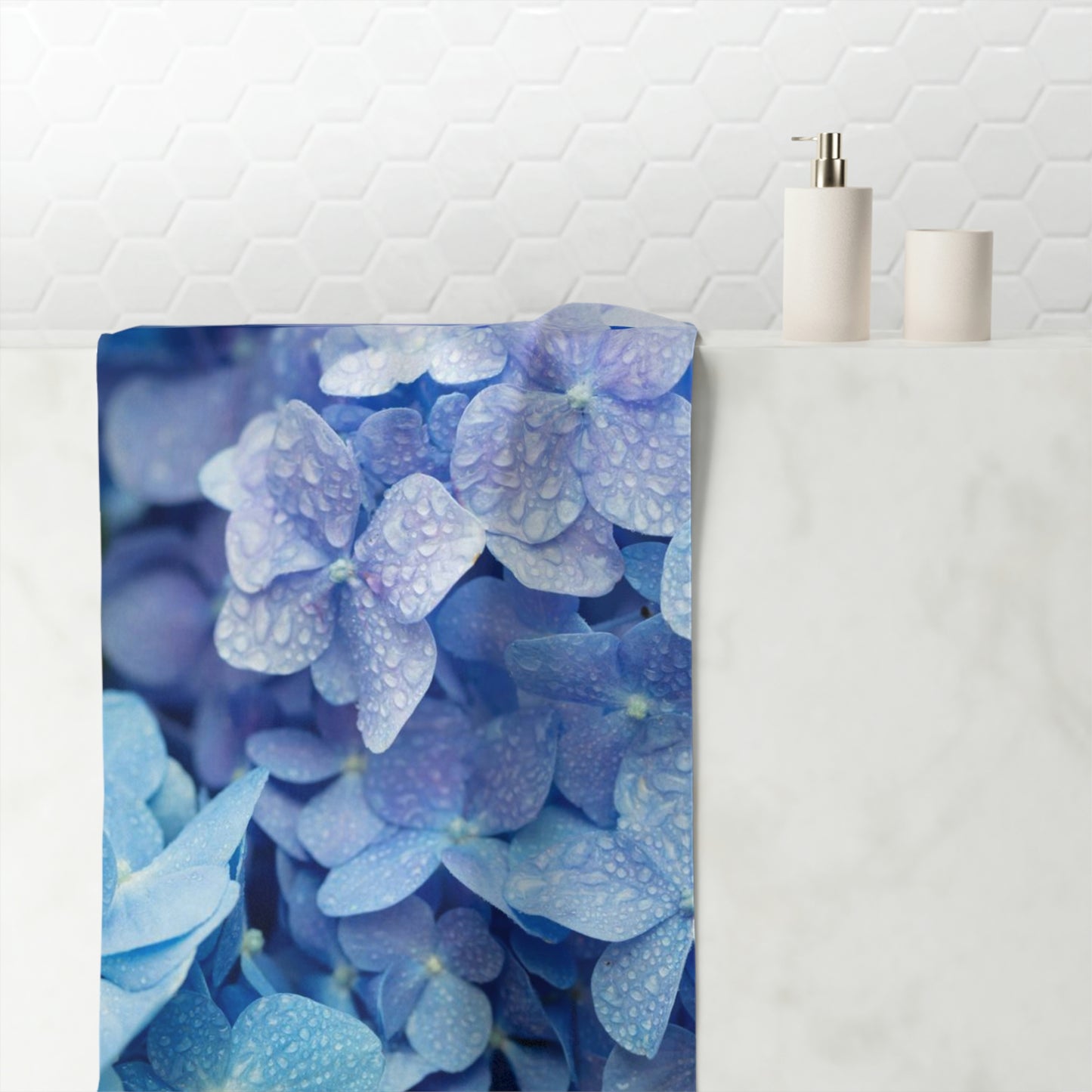 Toalla de baño con flores moradas. ¡Excelentes regalos! ¡Conjuntos a juego!