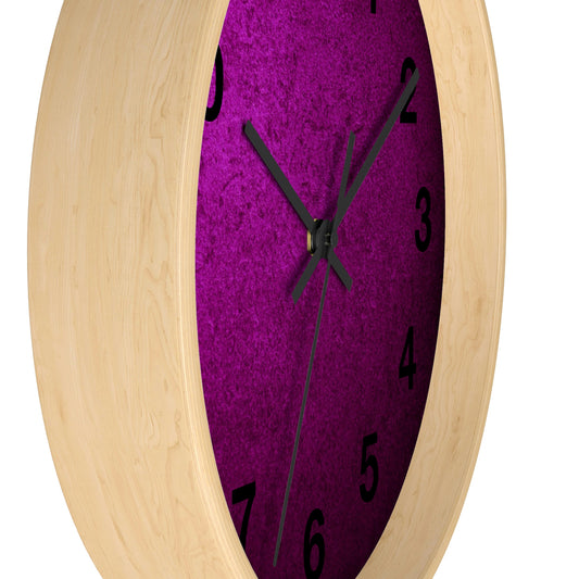 L'horloge murale violet prune est fabuleuse dans la cuisine !