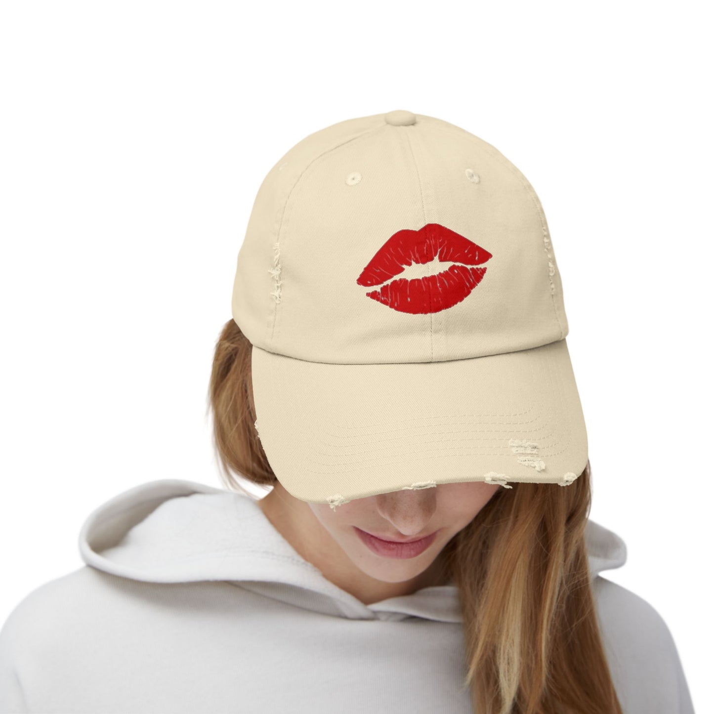 Gorra desgastada labios rojos