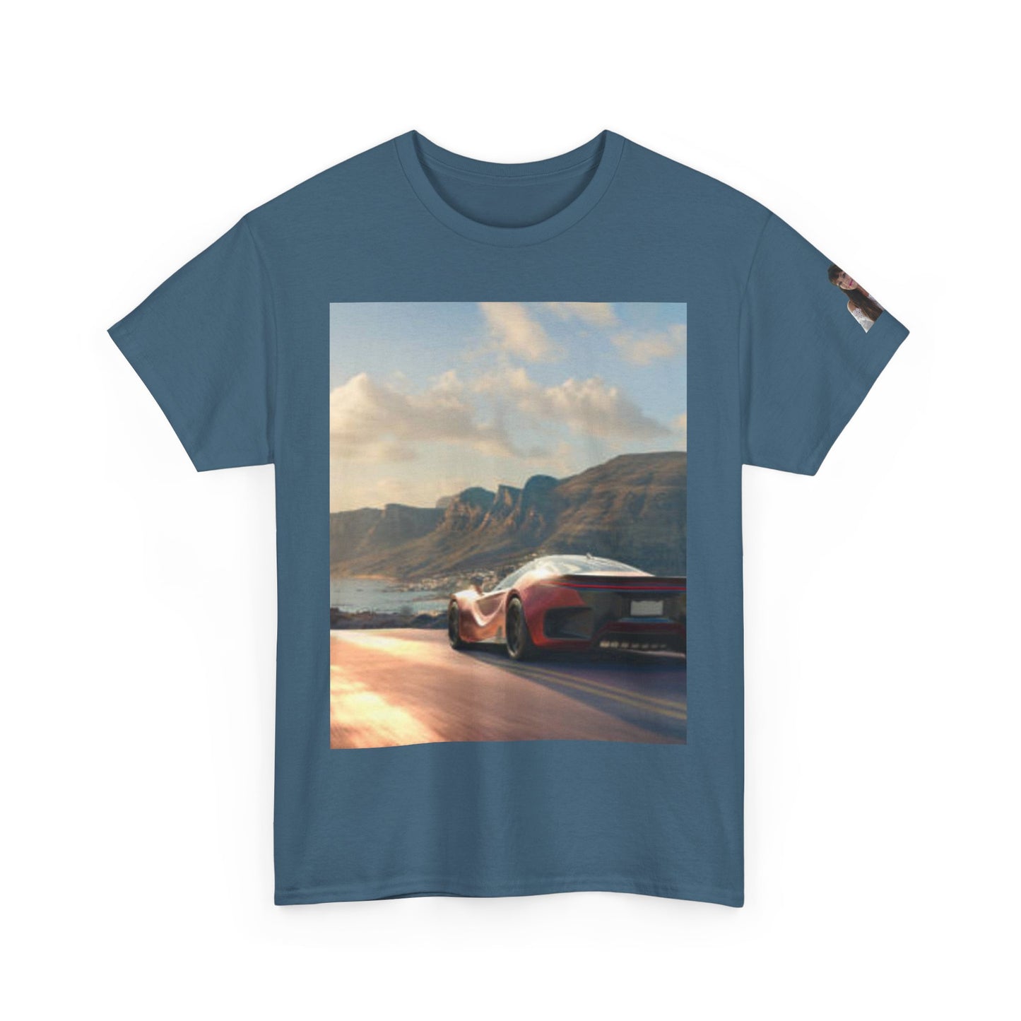 Camiseta unisex de algodón grueso con temática de aventuras en coches retro: perfecta para los amantes de los coches. 