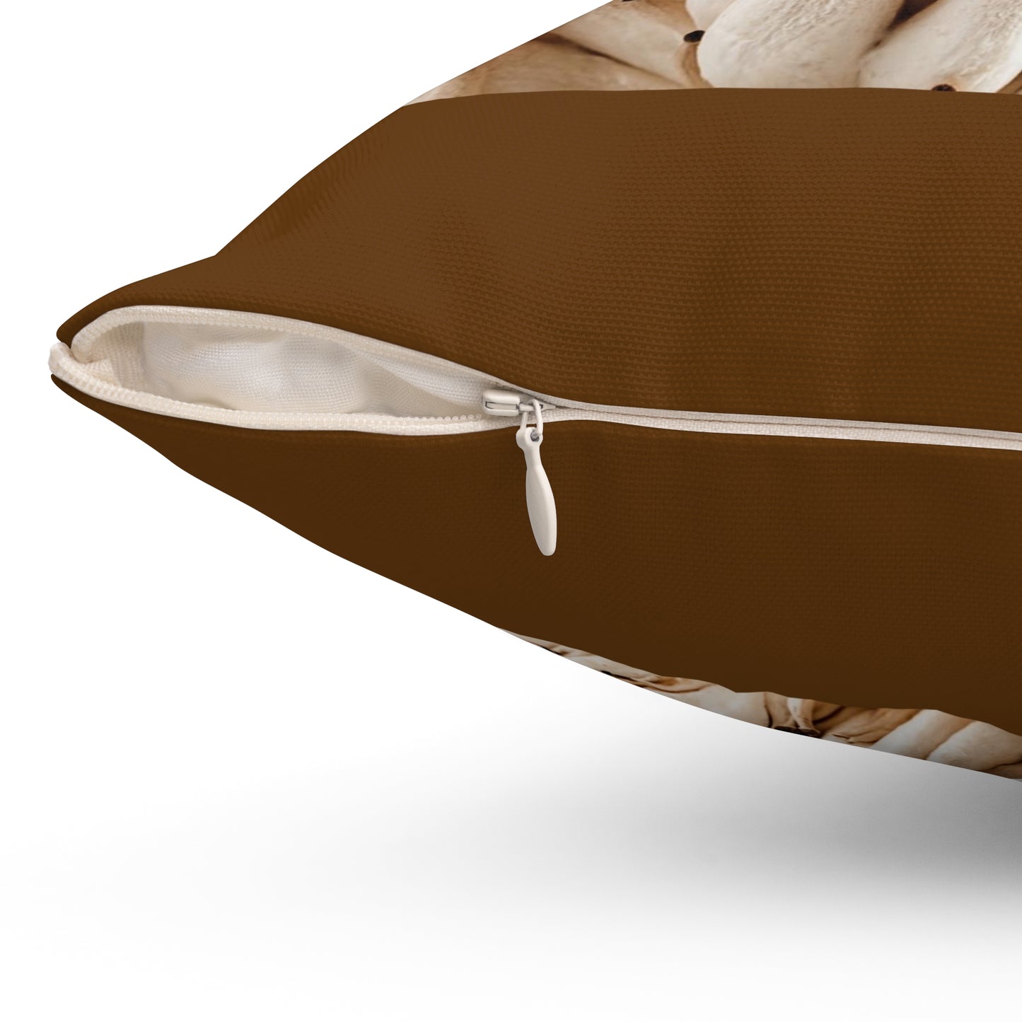 Coussin carré en grappe de champignons