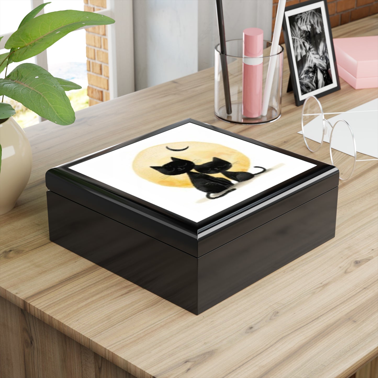 Charming Cat-Themed Jewelry Box, Elegant Storage for Cat Lovers, Gift for Birthdays, Valentine's Day, Home Decor, Black Cat Art