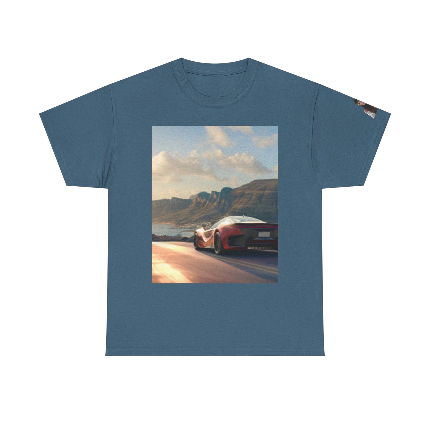Camiseta unisex de algodón grueso con temática de aventuras en coches retro: perfecta para los amantes de los coches. 