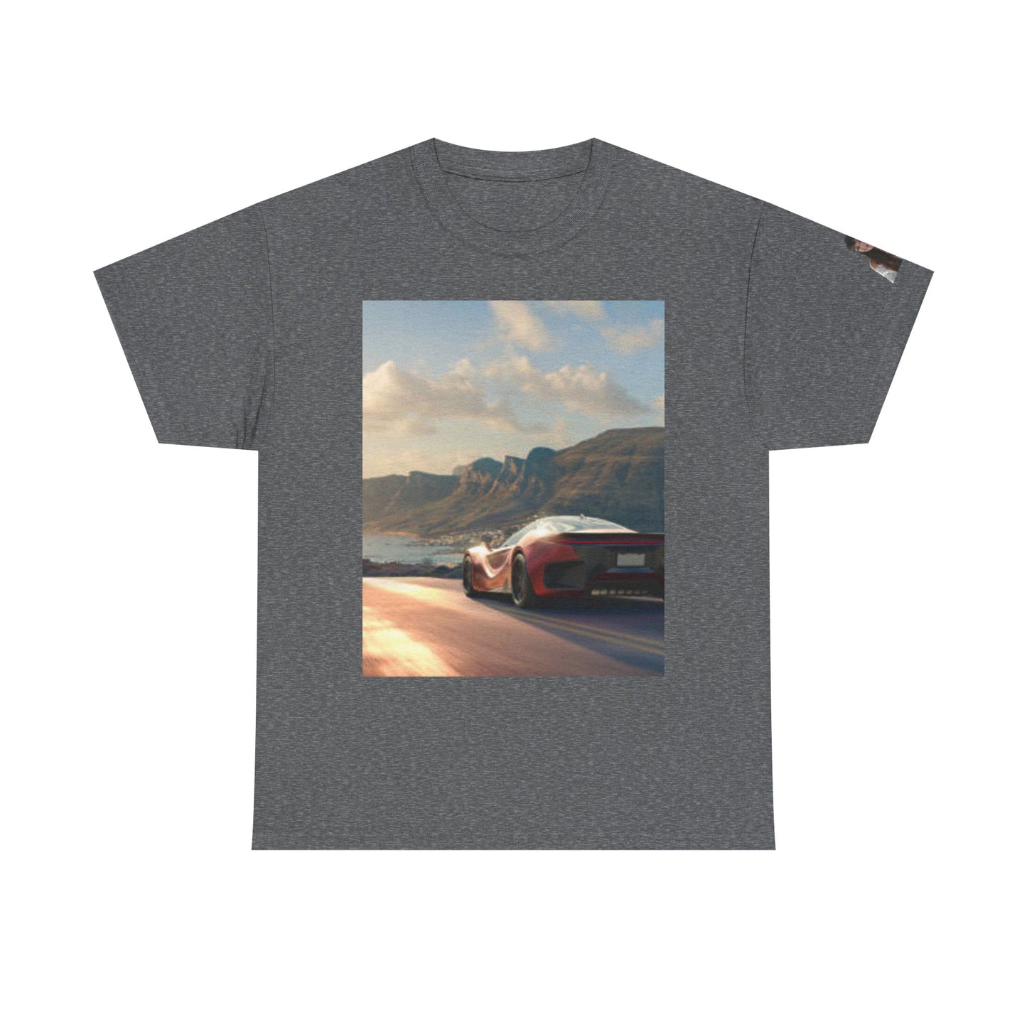 Camiseta unisex de algodón grueso con temática de aventuras en coches retro: perfecta para los amantes de los coches. 