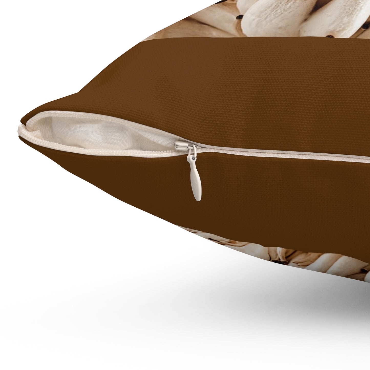 Coussin carré en grappe de champignons