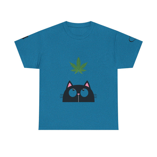 Funny Cat Looking at Marijuana Leaf  " I Love this T-shirt"