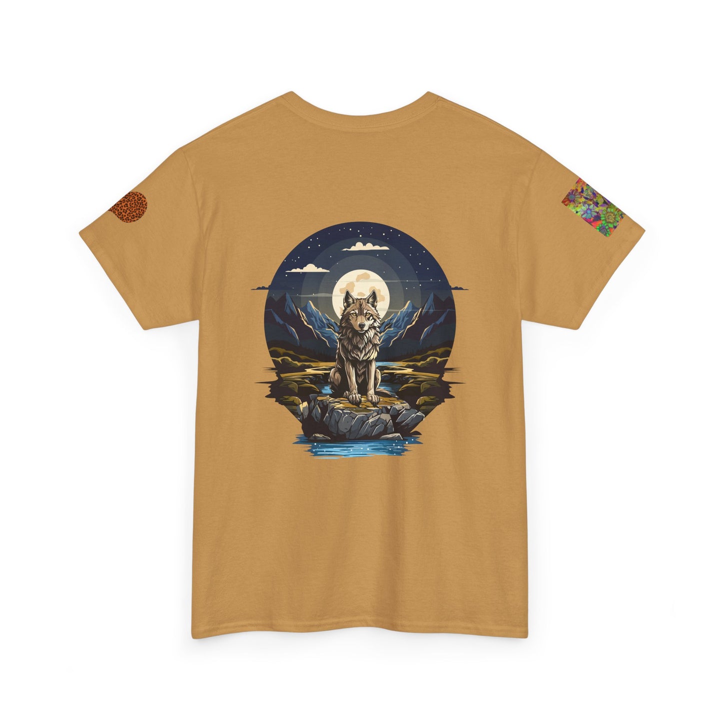 Chicago Adventure T-shirt with Mountain Wolf in Moonlight