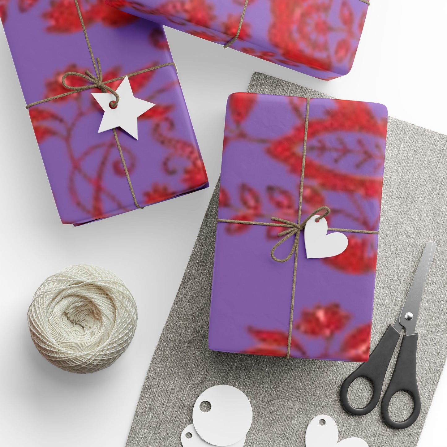 Papier cadeau floral éclatant pour offrir | Motif violet et rouge | Idéal pour toutes les occasions