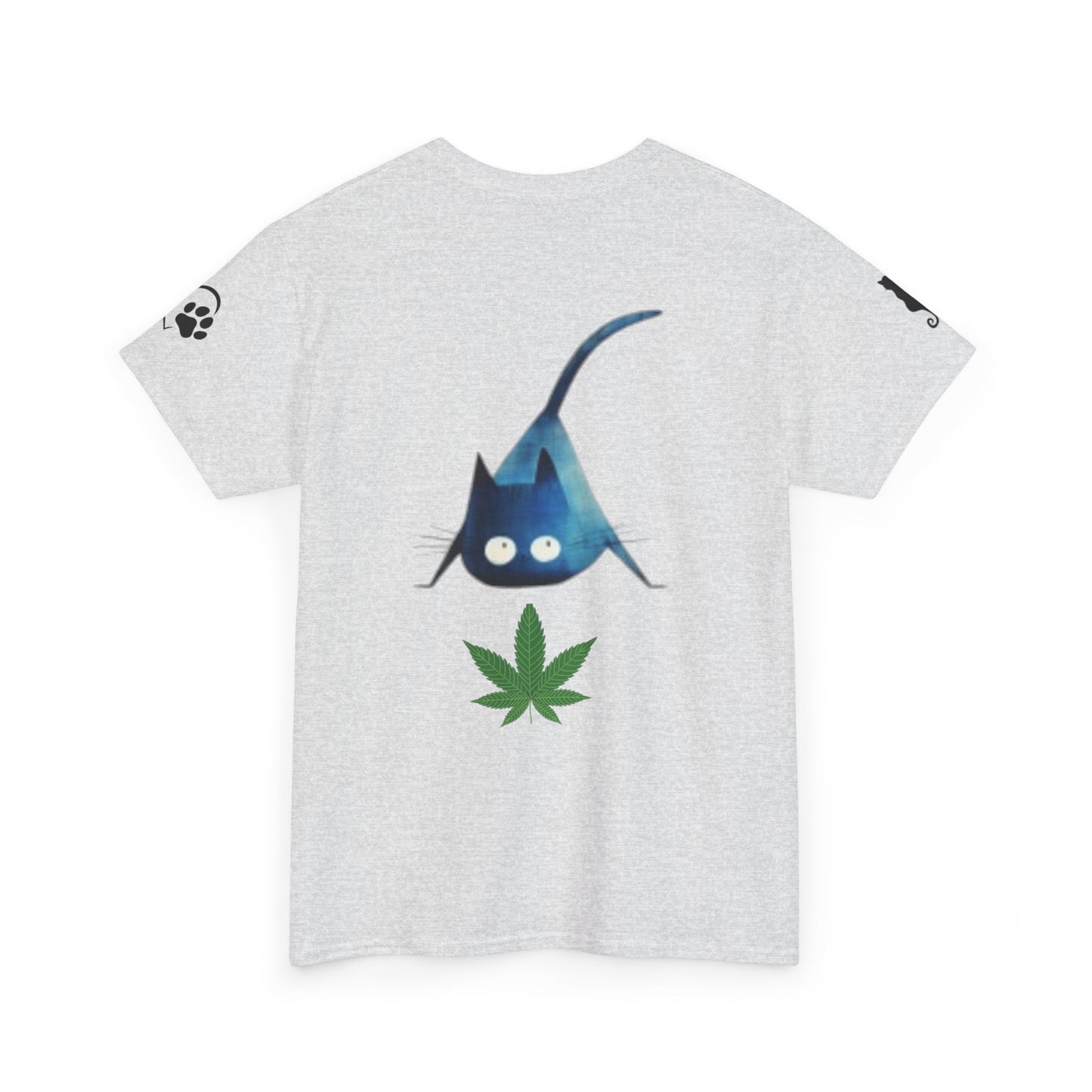 Funny Cat Looking at Marijuana Leaf  " I Love this T-shirt"