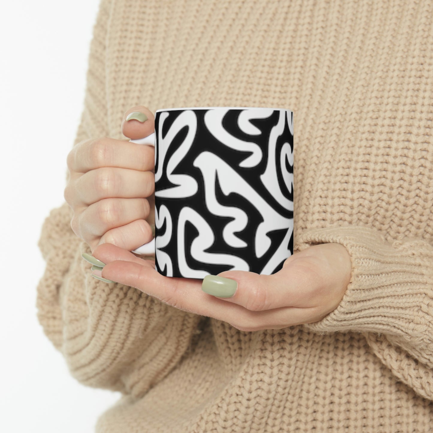 Taza de cerámica con diseño de laberinto en blanco y negro de 11 oz para leche, café, agua, cerveza y jugo