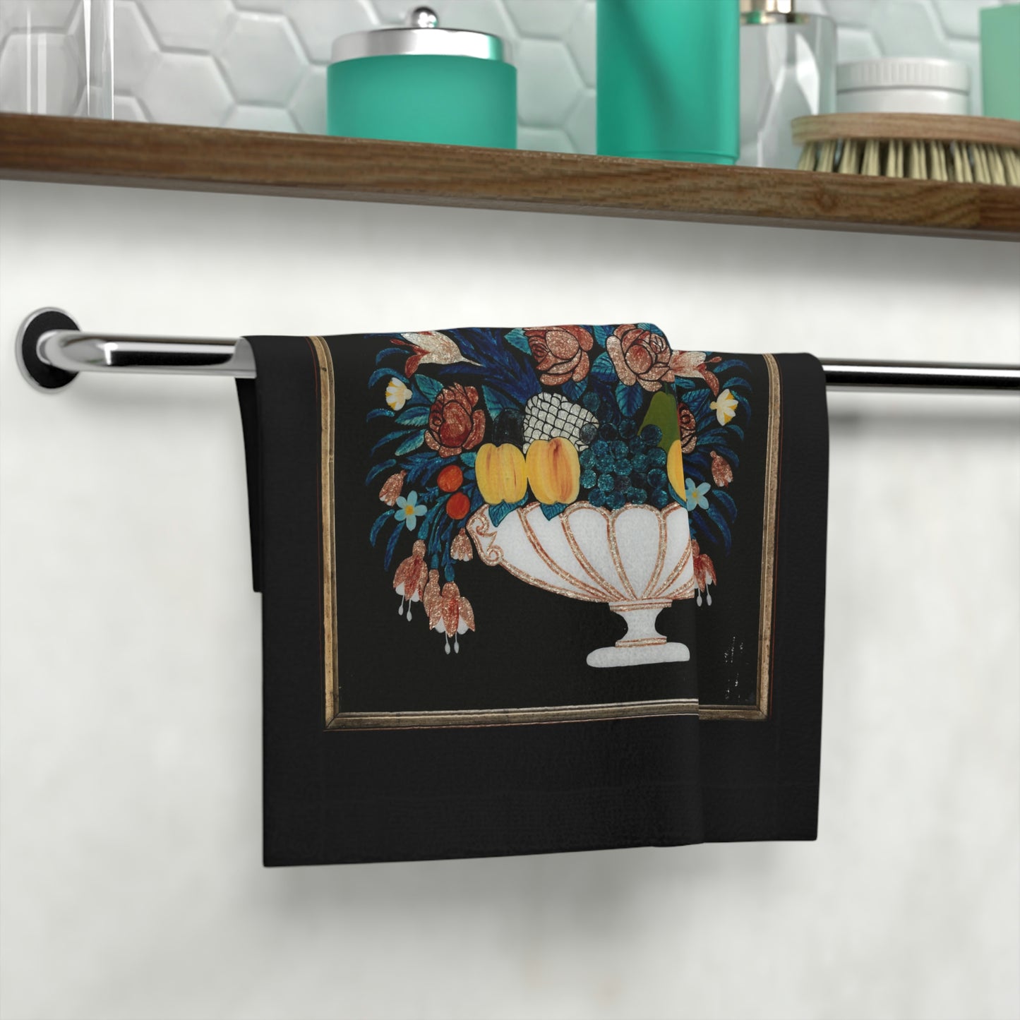 Serviette de toilette Fruit avec fond noir, impeccable !