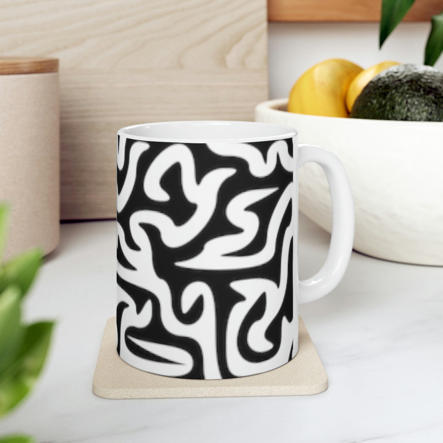 Taza de cerámica con diseño de laberinto en blanco y negro de 11 oz para leche, café, agua, cerveza y jugo
