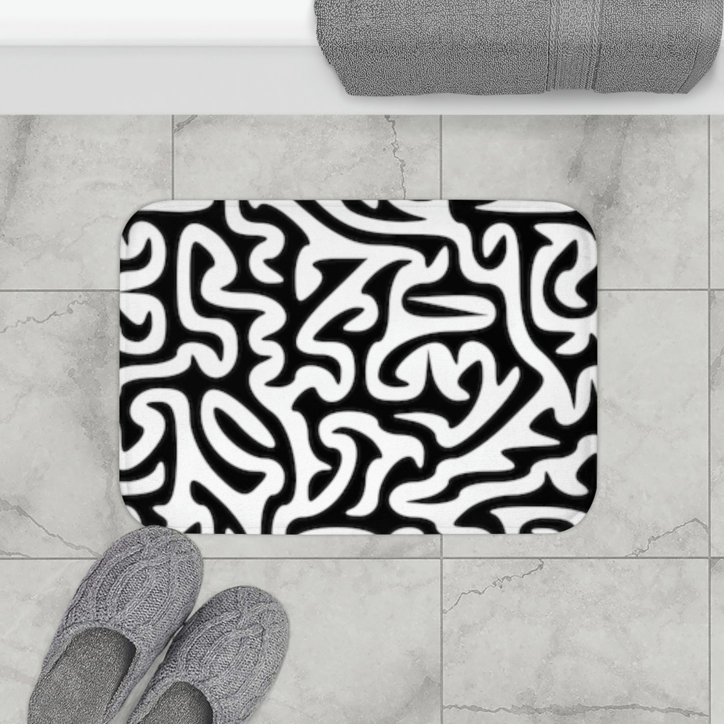¡Alfombrilla de baño Maze en blanco y negro suave para tus pies!