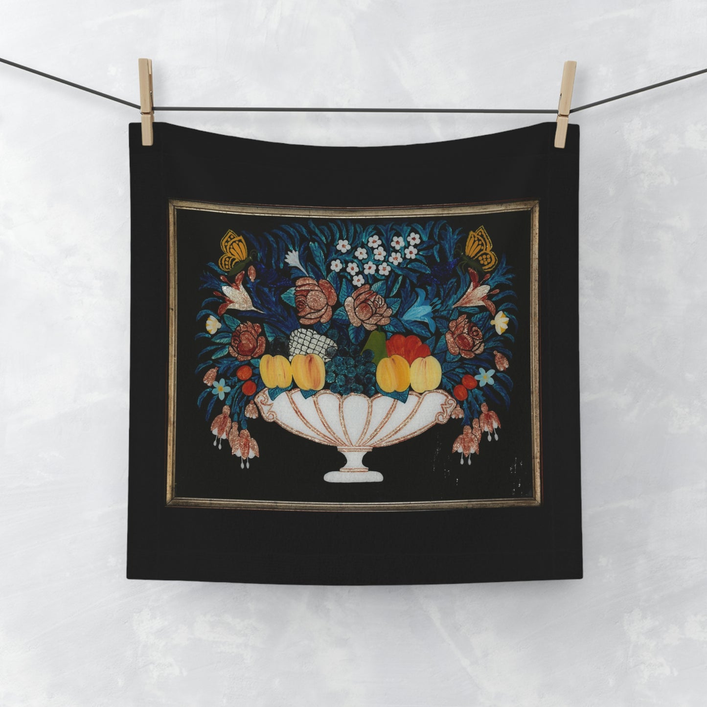 Serviette de toilette Fruit avec fond noir, impeccable !